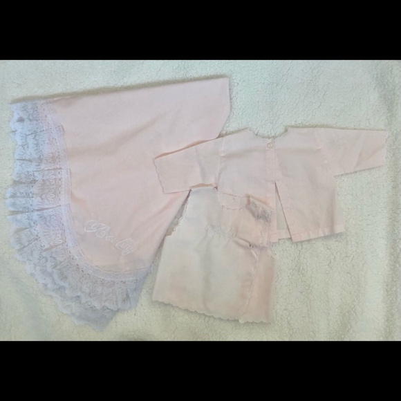 Beautiful Baby Gift Set! Embroidered 3 pieces New! - Picture 5 of 10